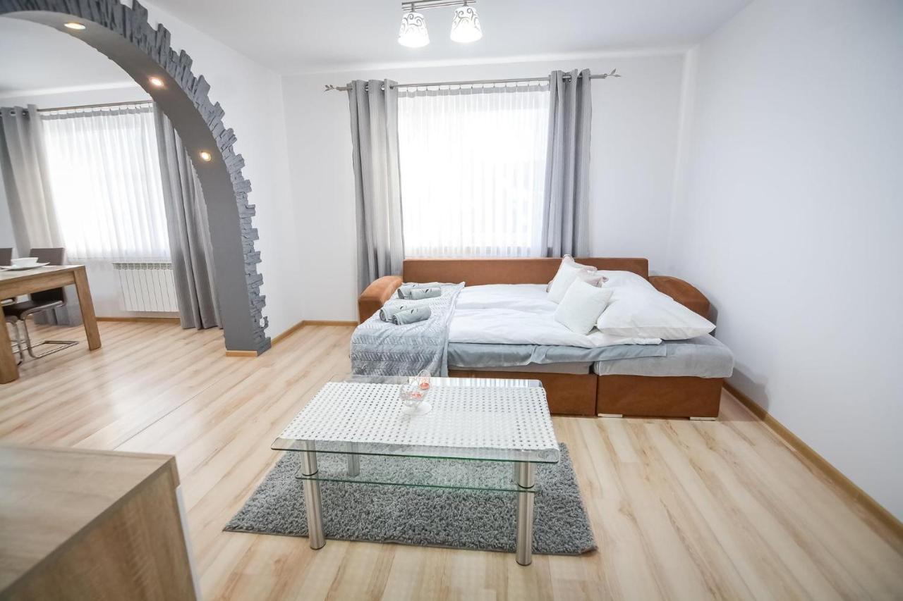 Apartamenty Przystanek Banska Banska Nizna Экстерьер фото